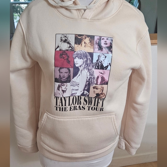 Tops - Taylor Swift The Eras Tour Exclusive Cream Fleece Sweatshirt Hoodie Size S